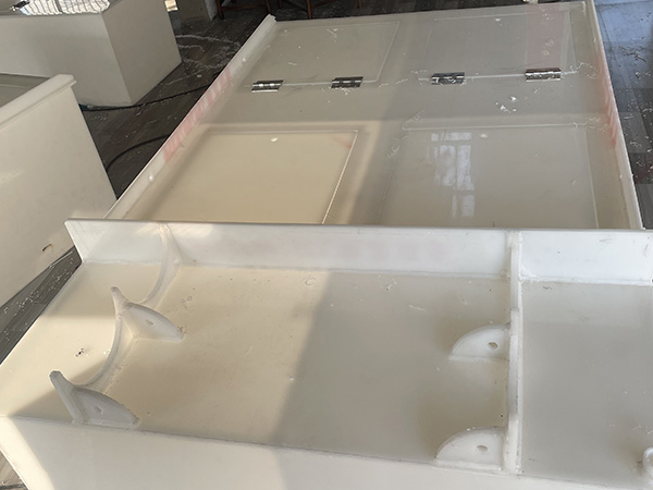 三輪摩托車魚箱