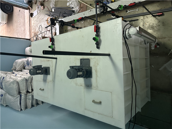 PP闆水箱 自動加藥裝置