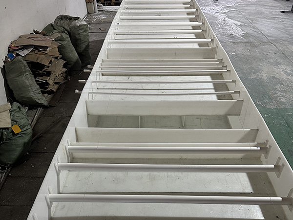 電(diàn)鍍(dù)銅膜 電(diàn)鍍(dù)洗水槽 電(diàn)鍍(dù)箱