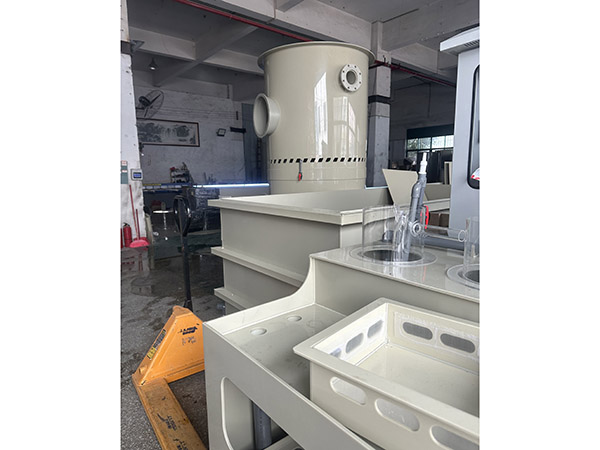 澳龍(lóng)暫氧池 室内養殖區(qū) 活魚箱養殖